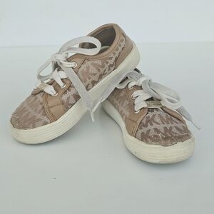 Girls Michael Kors beige and gold with mk logo sneakers size 8.5